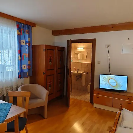 Edenhof באד קליניקירשהיים