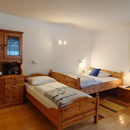 Edenhof Apartament *