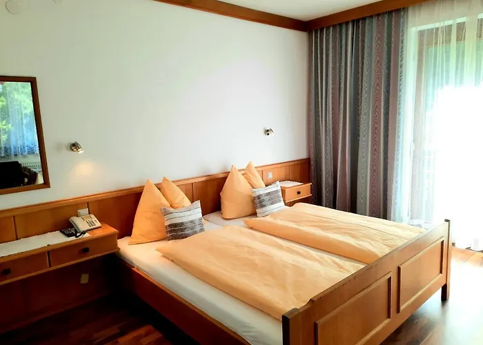 Edenhof * באד קליניקירשהיים